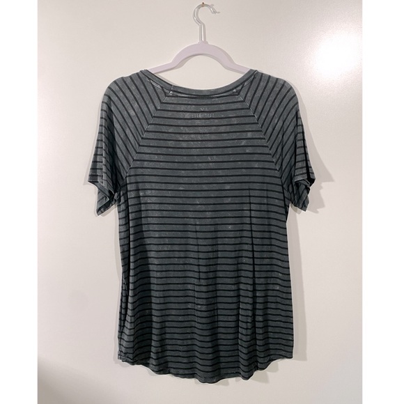 AE Soft & Sexy V-Neck Shirt Short Sleeve Black and Gray Stripes Size Small - Picture 2 of 8
